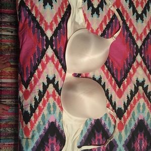Cacique Bra Lane Bryant (off white, like new)